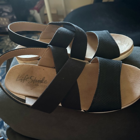 Beautiful black lede stride sandals in pristine condition size 7 - Picture 6 of 7